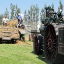 steam-powered-threshing